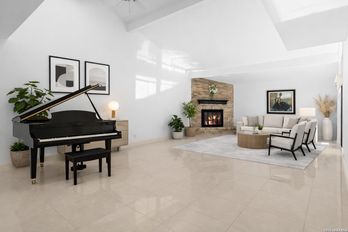 Single Family Residence at 11702 Pepper Tree