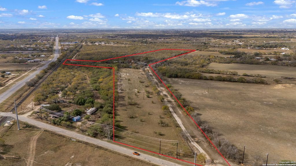 Photo of 155 County Road 6712, Natalia, TX 78059 (MLS # 1969884)