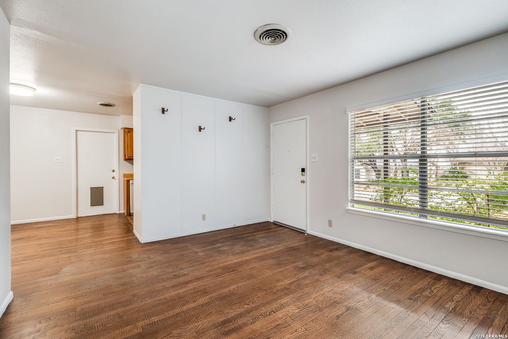 Photo of 1706 Corita, San Antonio, TX 78209 (MLS # 1936699)