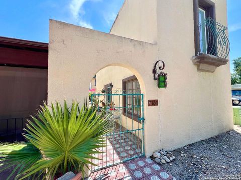 161 Avenida Juarez Brackettville TX 78832