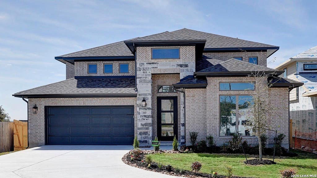 Photo of 310 BARTON CRK, Boerne, TX 78006 (MLS # 1963384)
