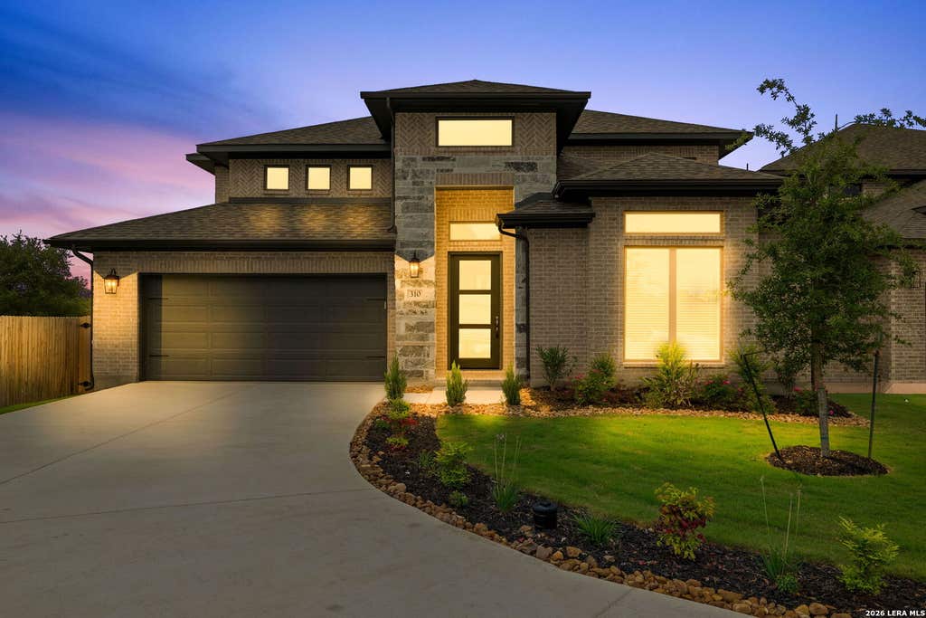 Photo of 310 BARTON CRK, Boerne, TX 78006 (MLS # 1963384)