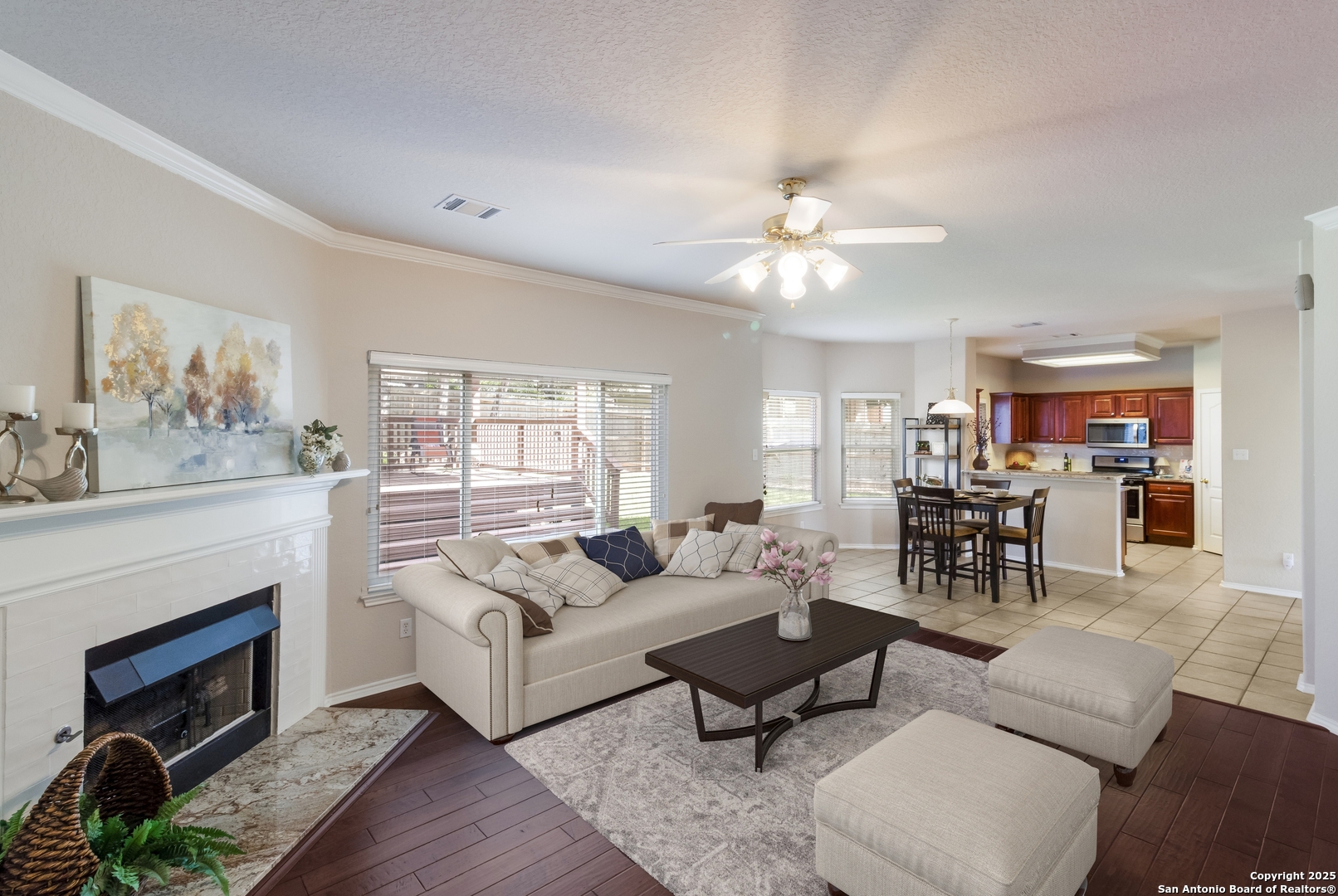21218 Encino Ash