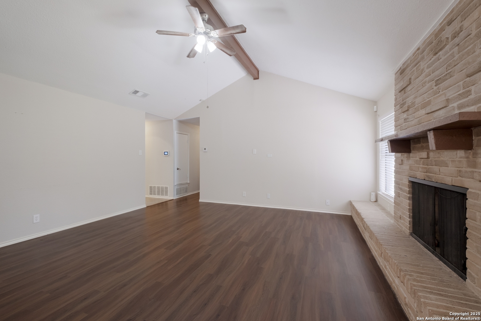14304 Parkhurst