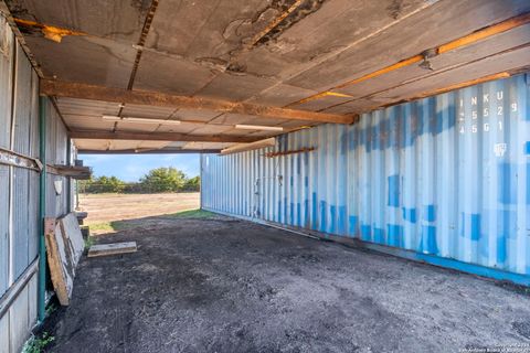 A home in Atascosa