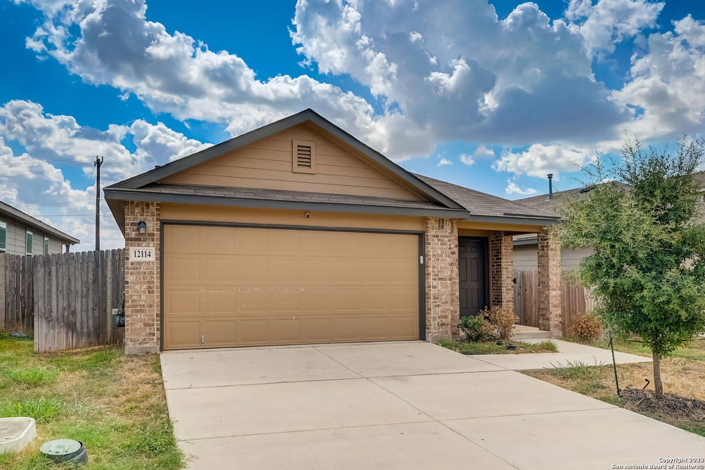 Photo of 12114 Mulberry crk, San Antonio, TX 78245 (MLS # 2024089)