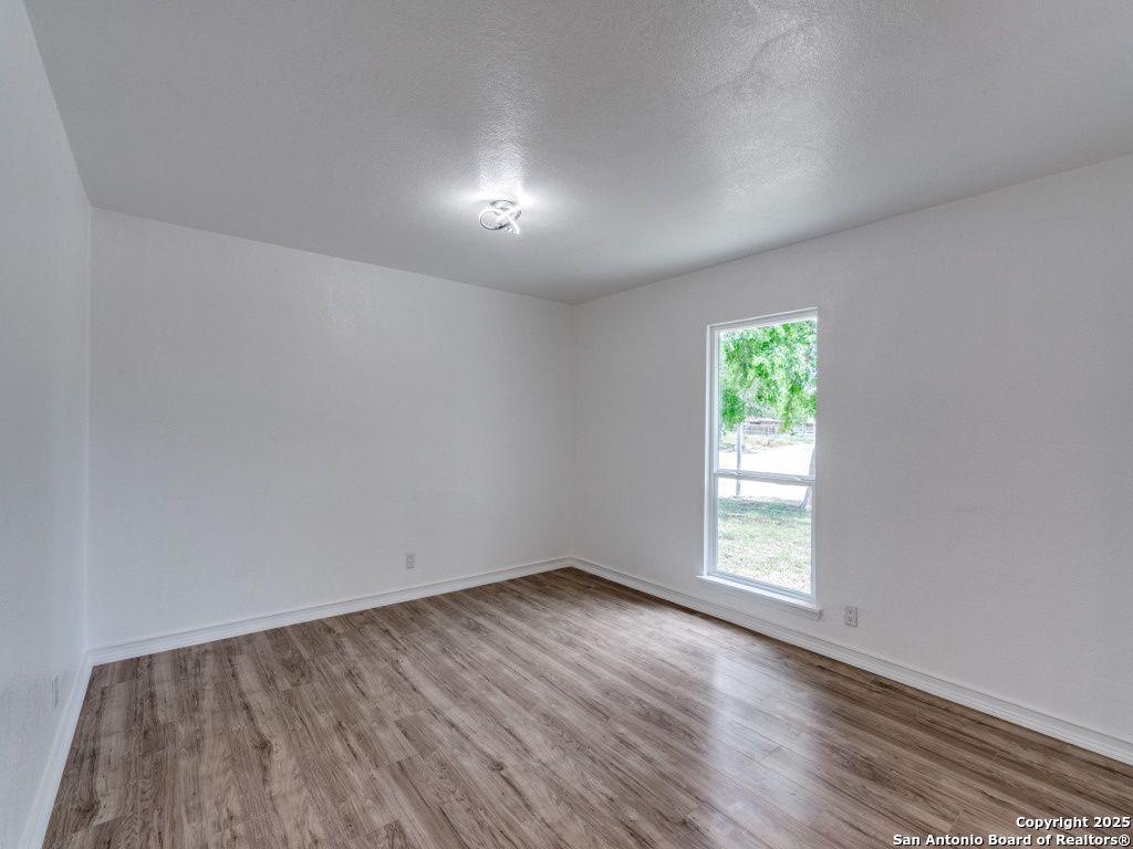 San Antonio, Texas 78220, United States, 4 Bedrooms Bedrooms, ,2 BathroomsBathrooms,Residential,Active,237236