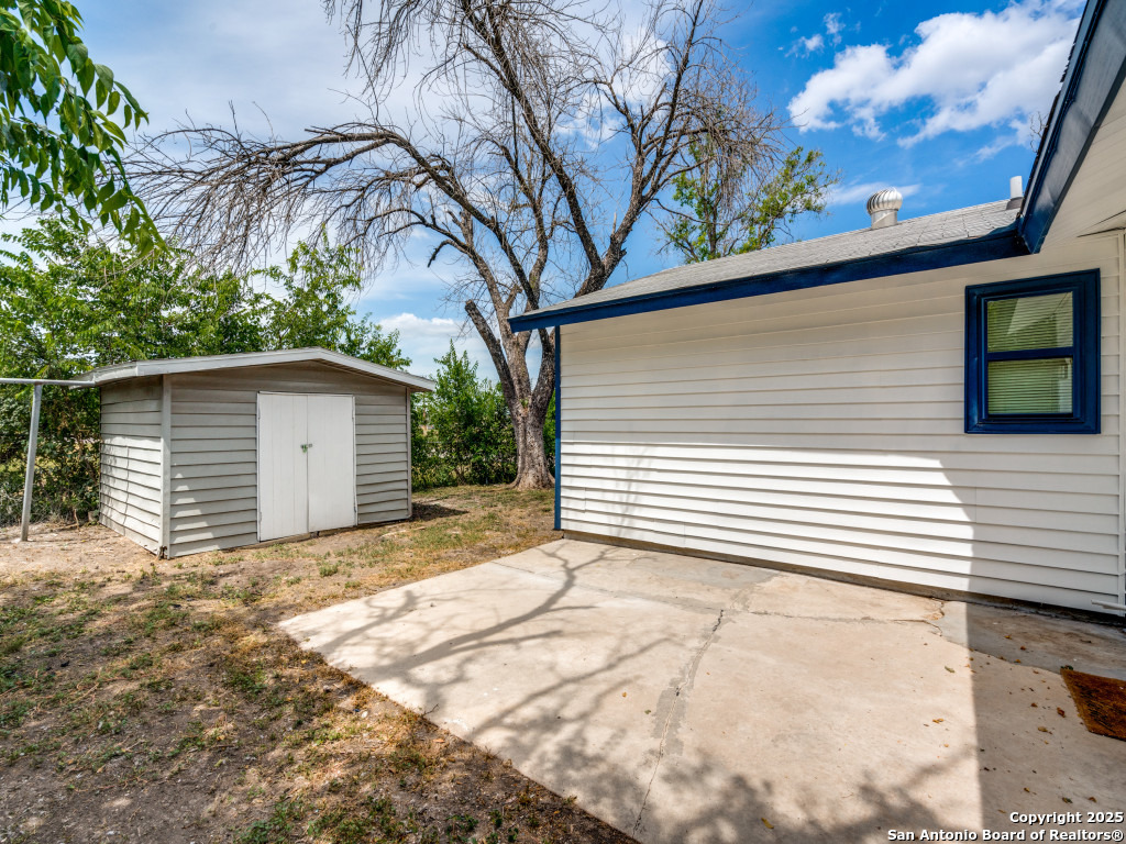 San Antonio, Texas 78220, United States, 4 Bedrooms Bedrooms, ,2 BathroomsBathrooms,Residential,Active,237236