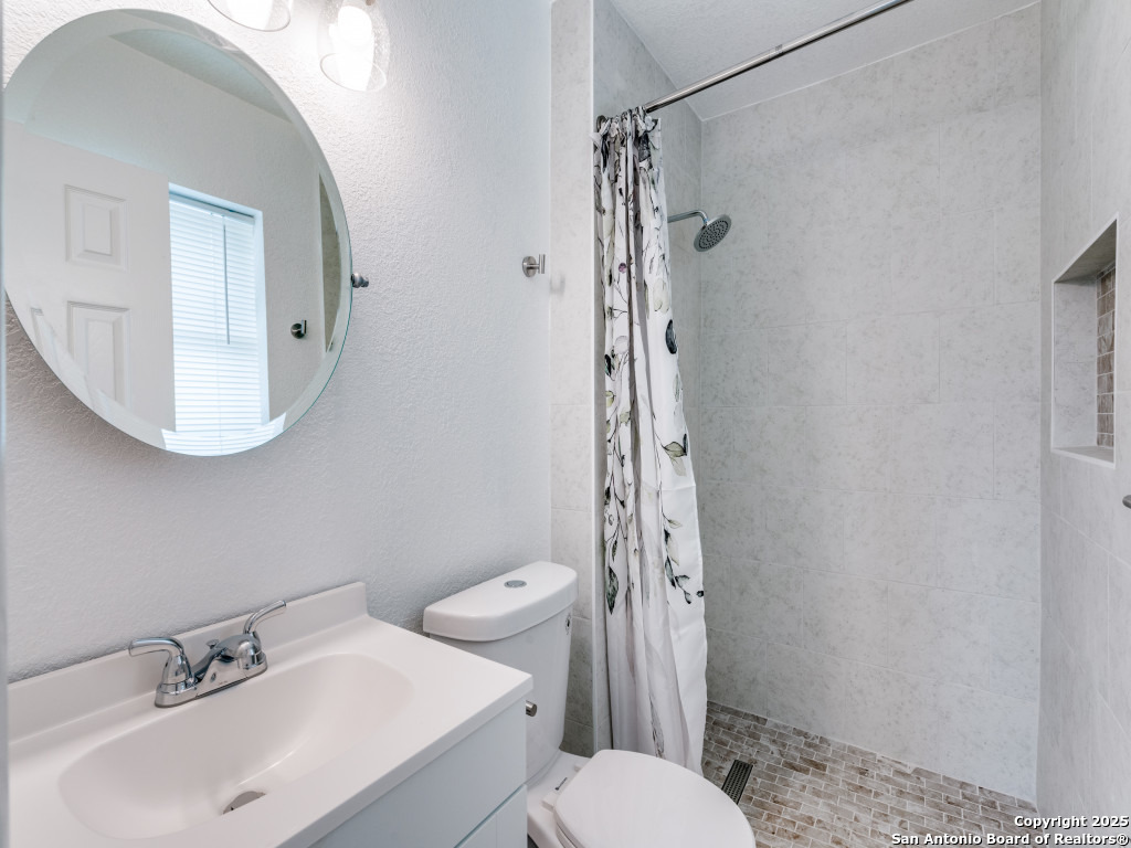 San Antonio, Texas 78220, United States, 4 Bedrooms Bedrooms, ,2 BathroomsBathrooms,Residential,Active,237236