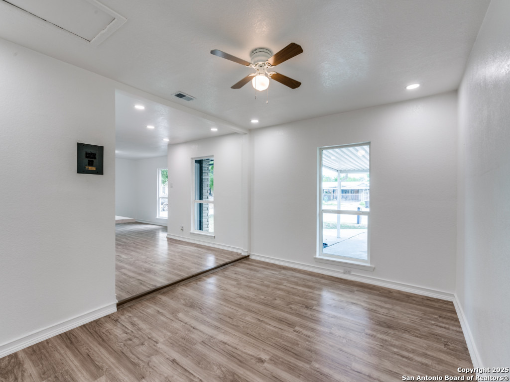 San Antonio, Texas 78220, United States, 4 Bedrooms Bedrooms, ,2 BathroomsBathrooms,Residential,Active,237236