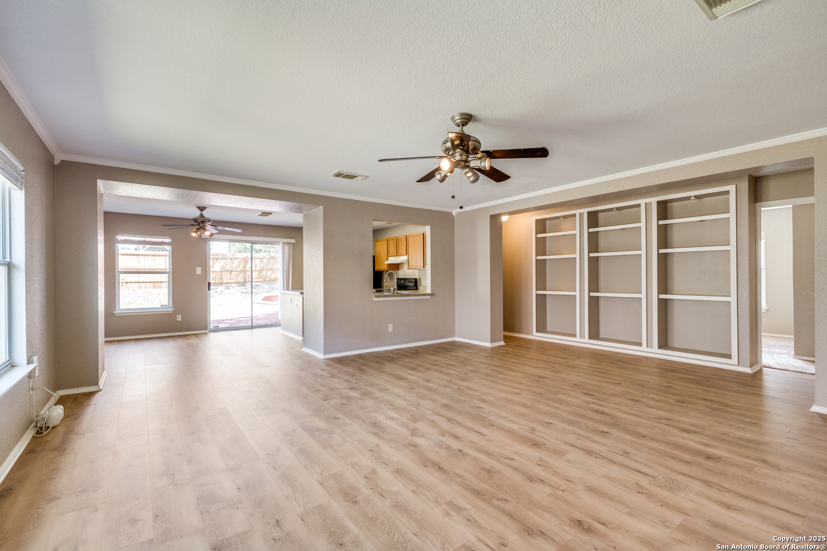 6611 Millrock