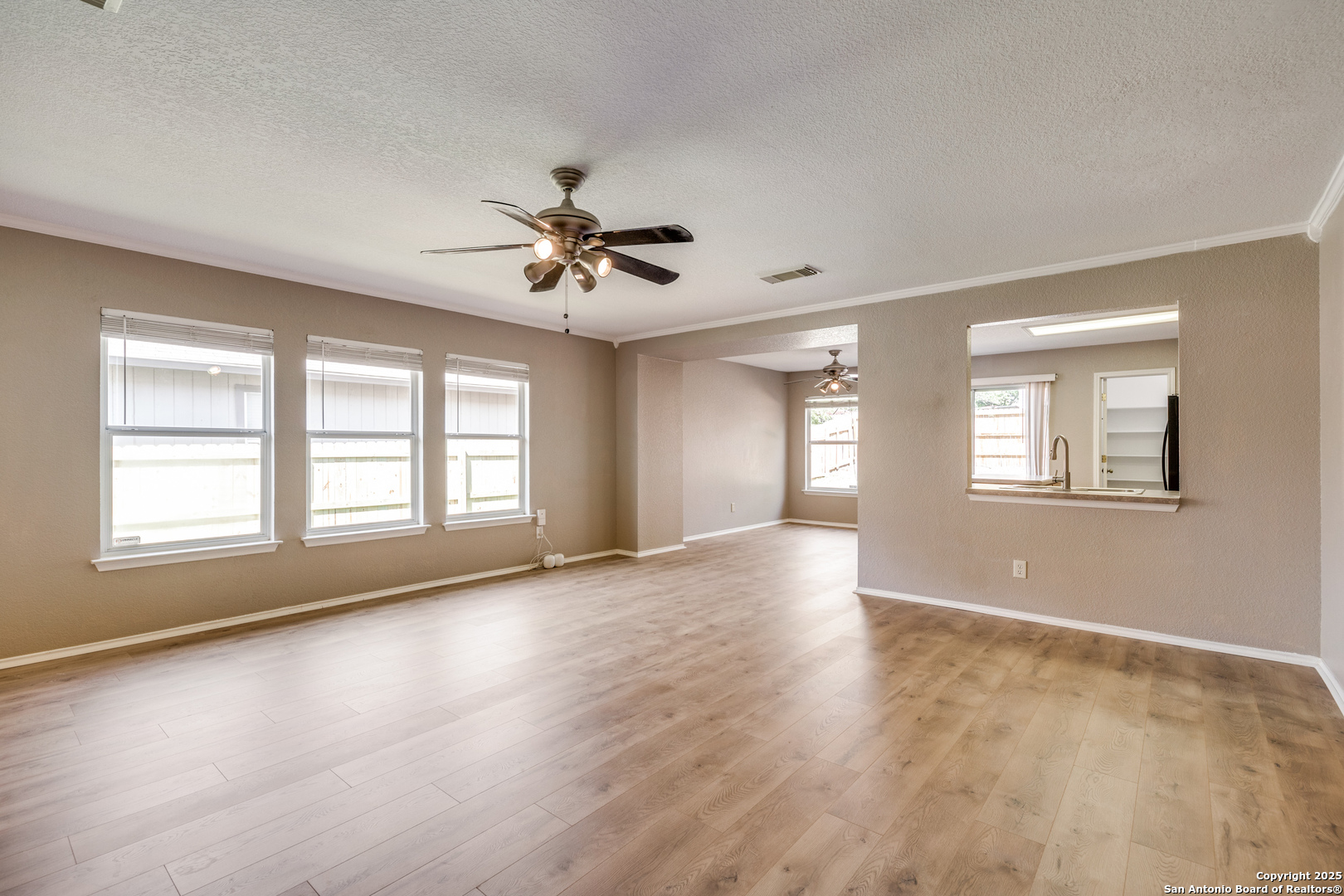 6611 Millrock
