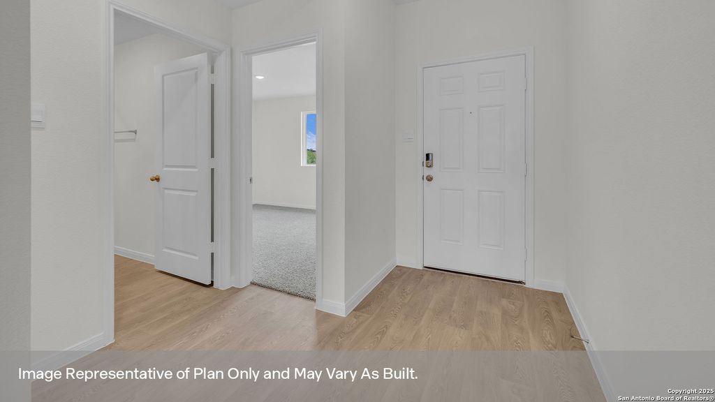 Photo of 128 LAS LOMAS, San Marcos, TX 78666 (MLS # 1918259)
