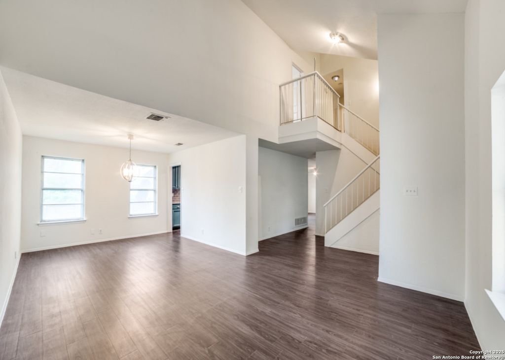 Photo of 5123 Timber Trace, San Antonio, TX 78250 (MLS # 1924060)