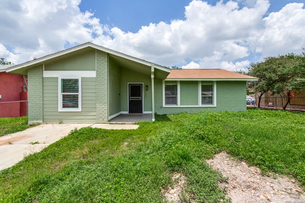 5535 RED SKY ST, SAN ANTONIO, TX 78242 - Image 94d086362d2432a7787fe7e7a8486d20/2220804591