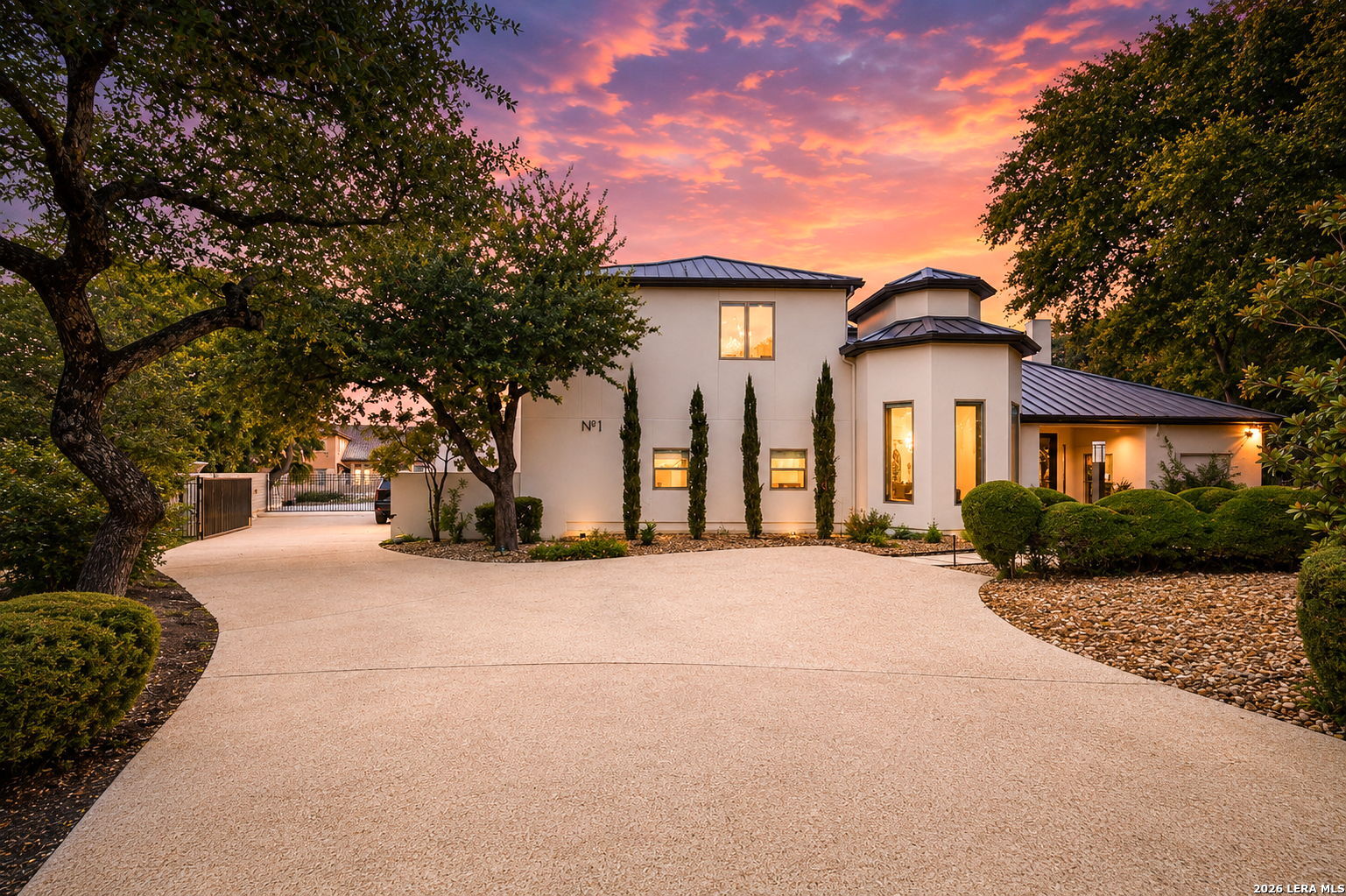1 Whitechurch