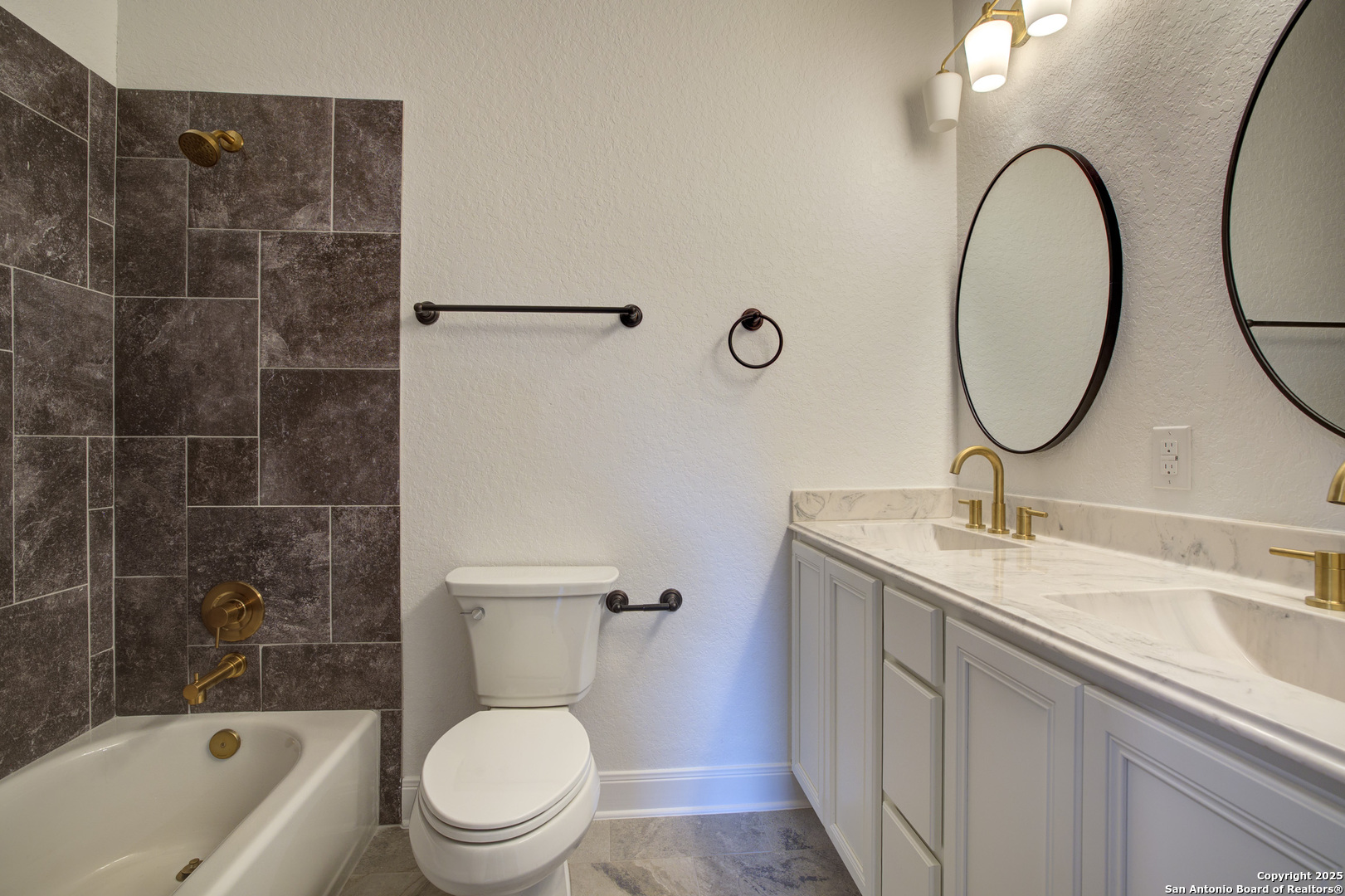 Wimberley, Texas 78676, United States, 3 Bedrooms Bedrooms, ,2 BathroomsBathrooms,Residential,Active,246618