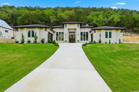Photo of 157 HEARTLAND LN, Boerne, TX 78006 (MLS # 1964973)