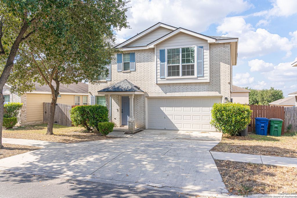 Photo of 423 Golden Walk, San Antonio, TX 78227 (MLS # 1915069)