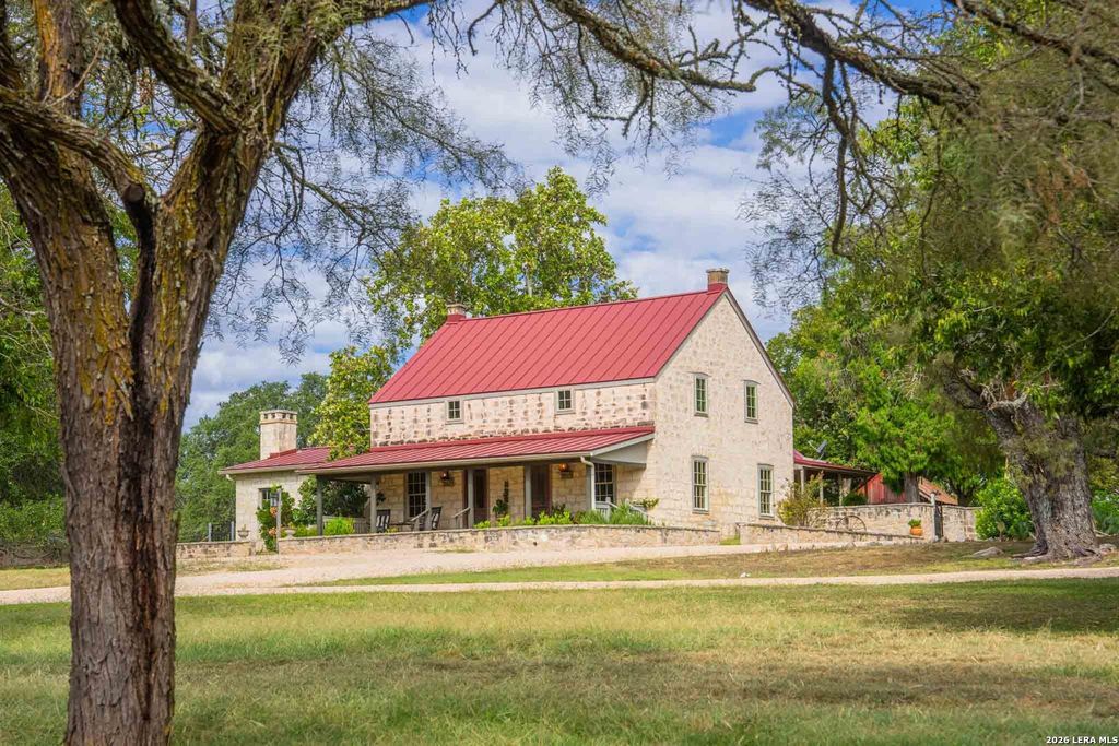 Photo of 6754 North Grape Creek, Fredericksburg, TX 78624 (MLS # 1938230)