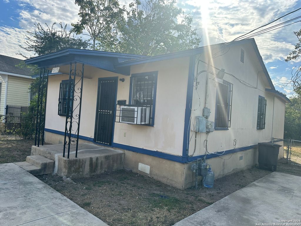 Photo of 515 Clark, San Antonio, TX 78210 (MLS # 1915375)