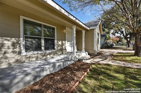 Photo of 119 PHARIS ST, San Antonio, TX 78237 (MLS # 1939908)