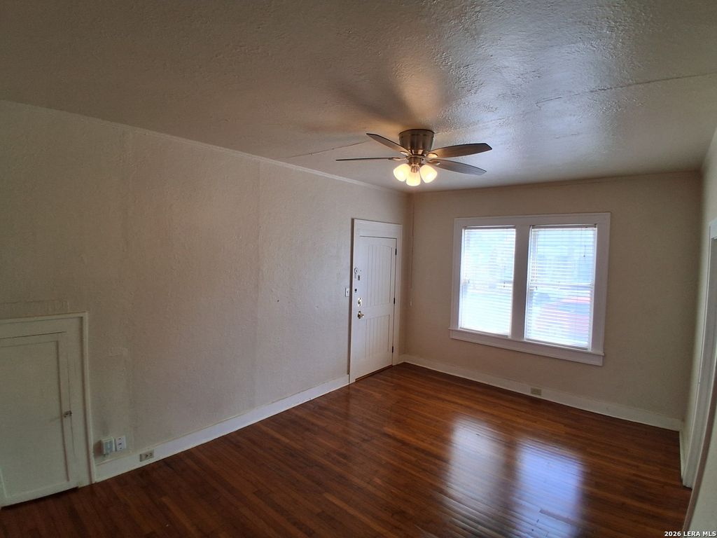 Photo of 127 W Magnolia Ave 3 #3, San Antonio, TX 78212 (MLS # 1954576)