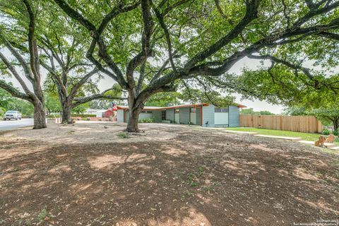 MLS: 1861842