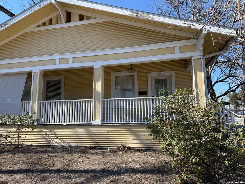 Photo of 323 E Euclid 325 #325, San Antonio, TX 78212 (MLS # 1939637)