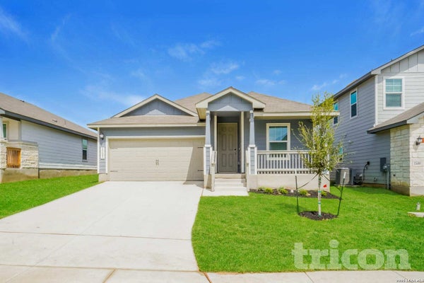 13685 PAXTON BLVD, SAINT HEDWIG, TX 78152 - Image 957a93f8dfe08cdd3cc701e4ef990766/996945105