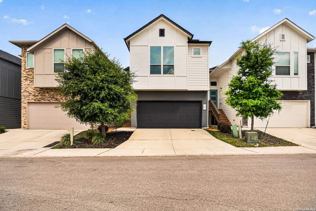 Photo of 8851 OAKLAND RD UNIT 9, San Antonio, TX 78240 (MLS # 1991115)