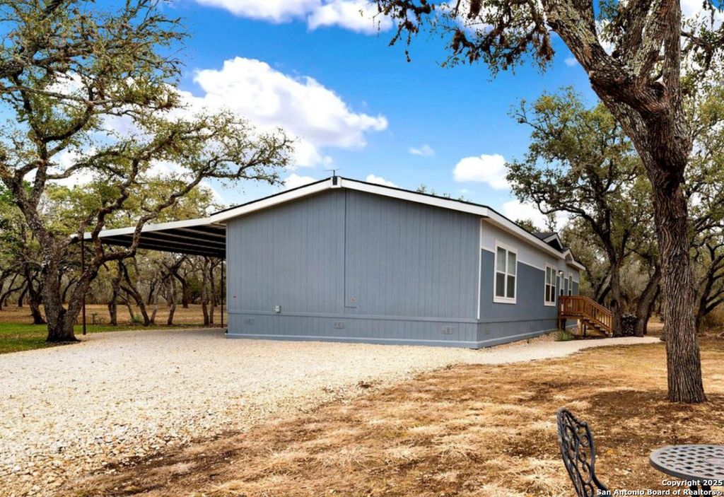 Photo of 215859 Lh 37, Pleasanton, TX 78064 (MLS # 1922181)