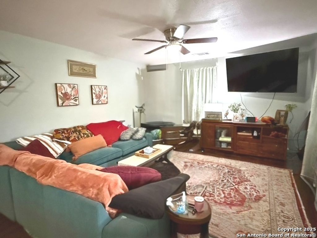 Photo of 433 W Adams, Pleasanton, TX 78064 (MLS # 1866462)