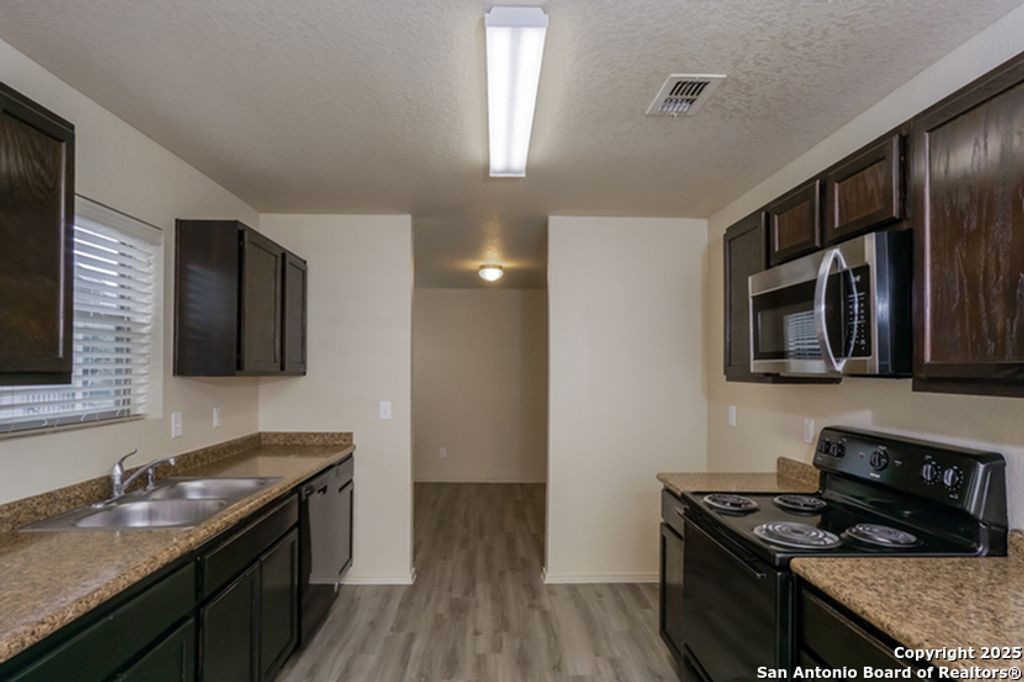 Photo of 10726 Goose Way, San Antonio, TX 78224 (MLS # 1938519)