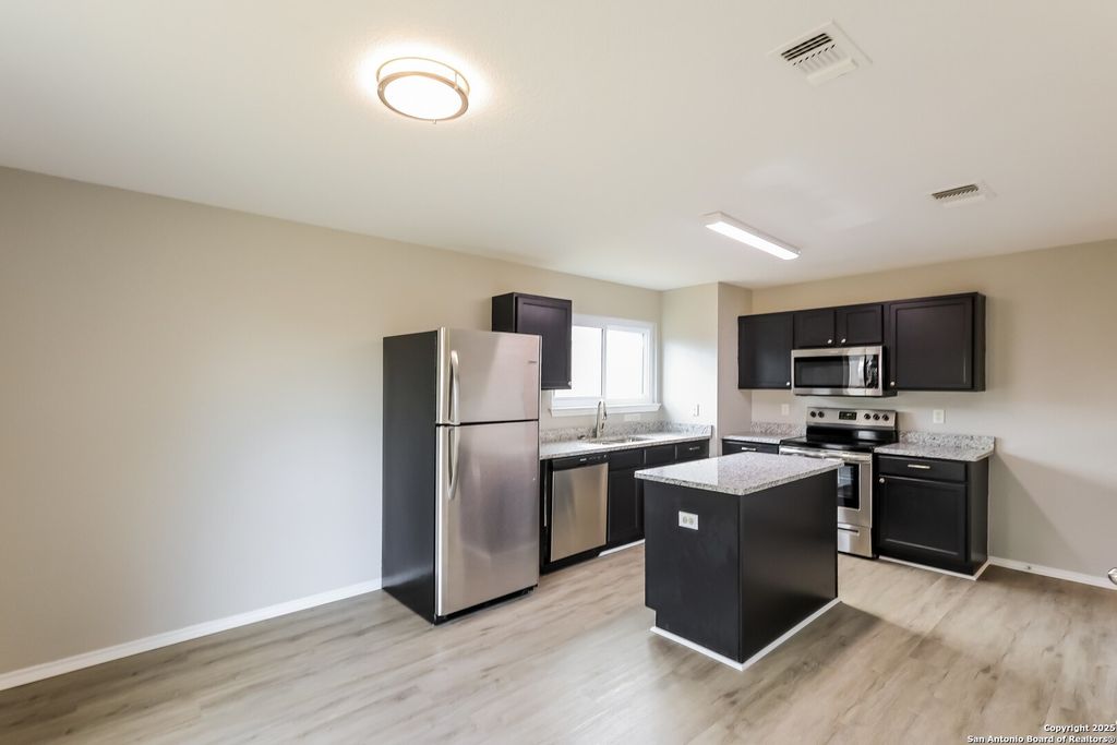 Photo of 3618 Calico Cor, San Antonio, TX 78245 (MLS # 1915554)