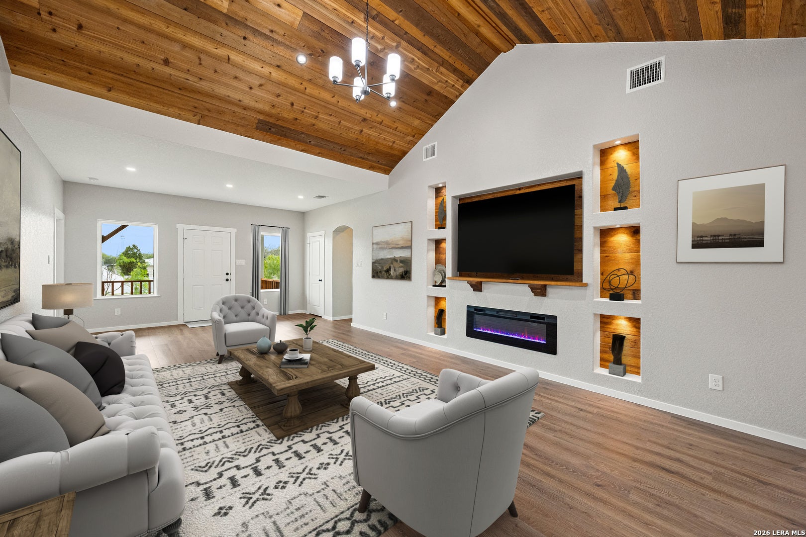 316 Royal Oaks Dr