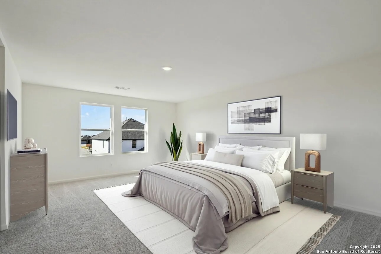 7407 Creek Loop