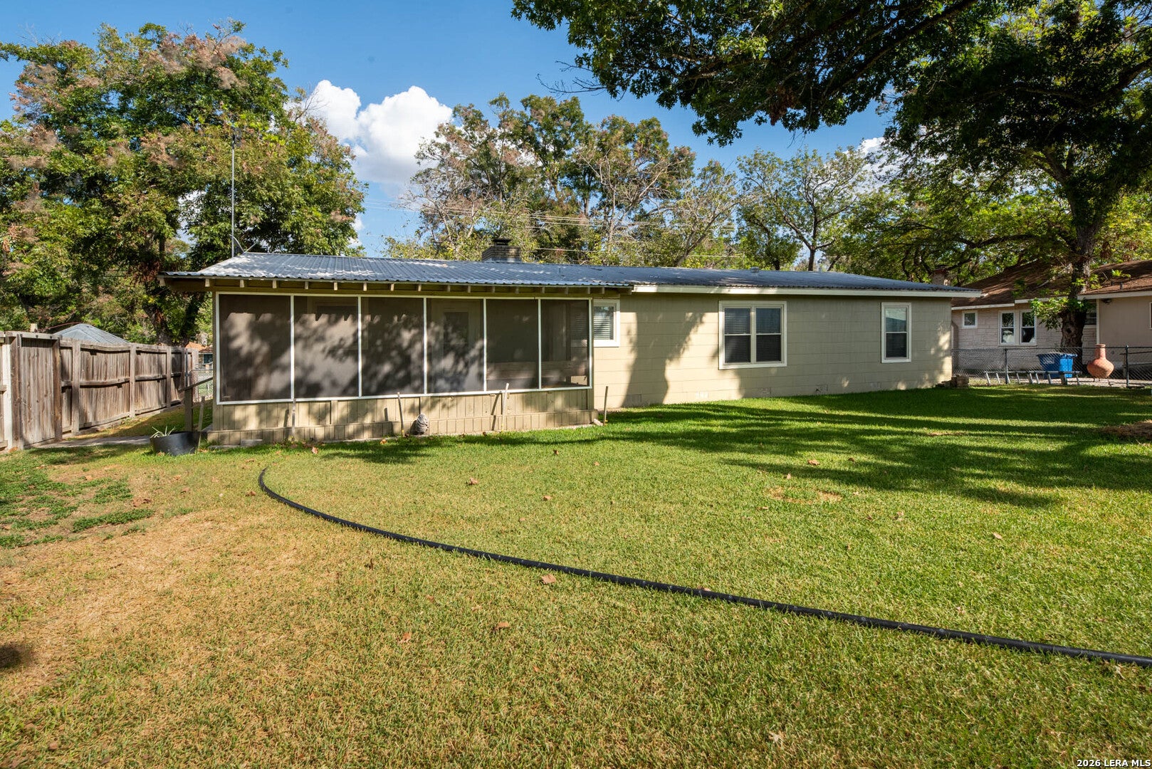 818 Mary Blvd