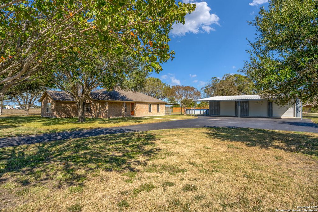 Photo of 2767 Haeckerville, Cibolo, TX 78108 (MLS # 1914940)