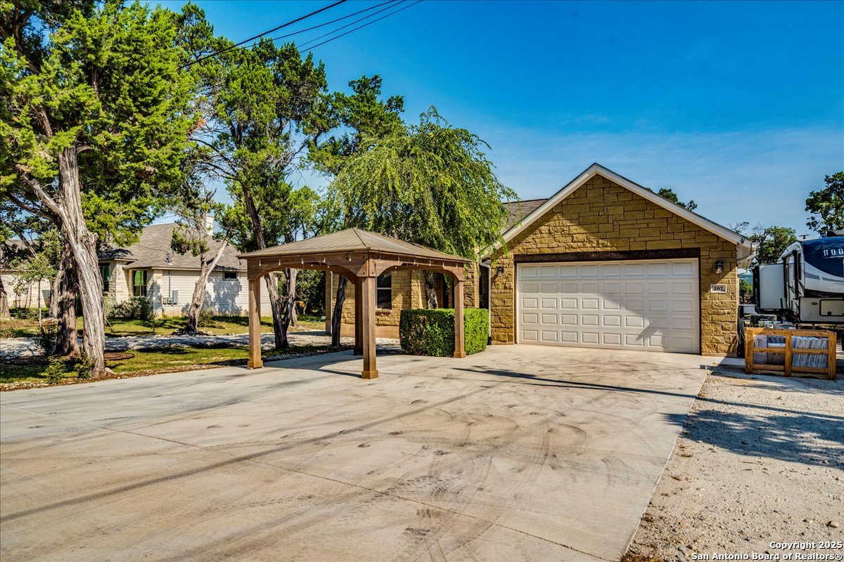 267 Eagle Rock
