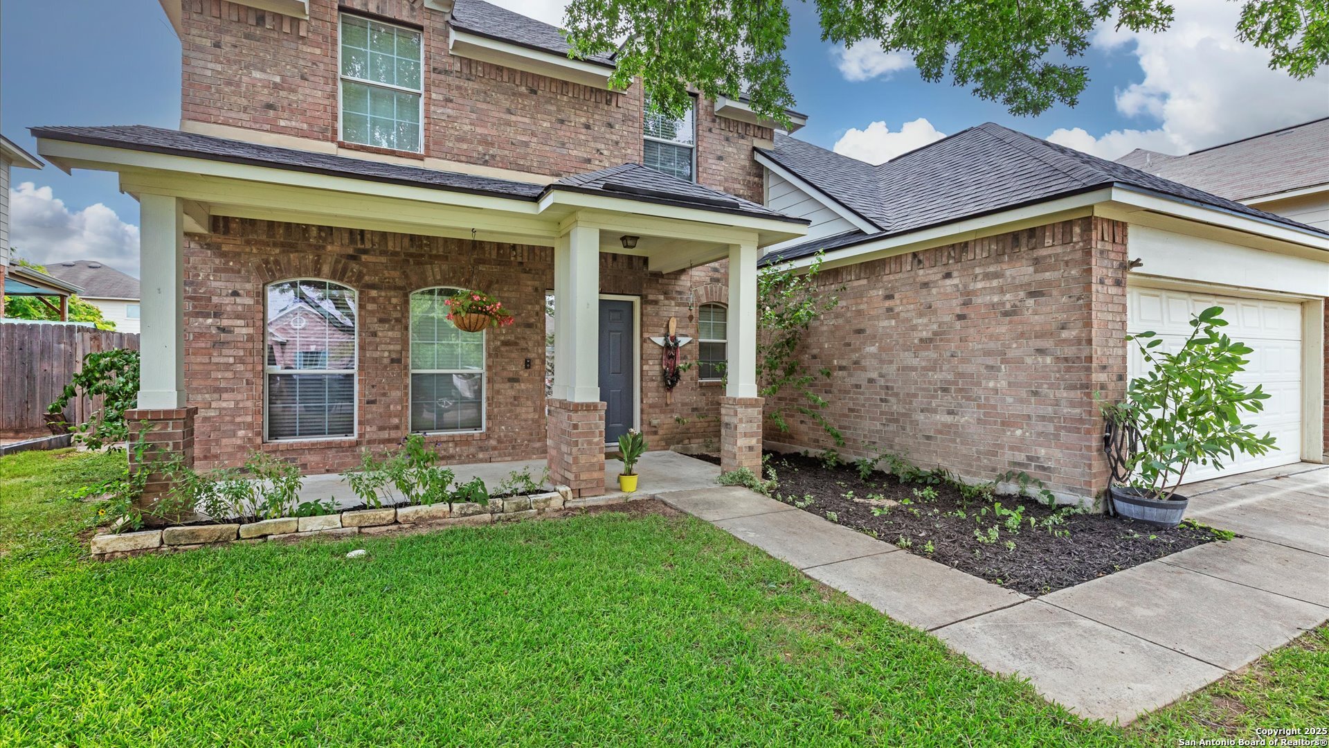 2024 Warwick Place