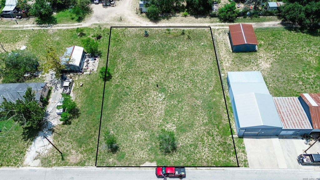 Photo of 000 Trade Street, Pleasanton, TX 78064 (MLS # 1939467)