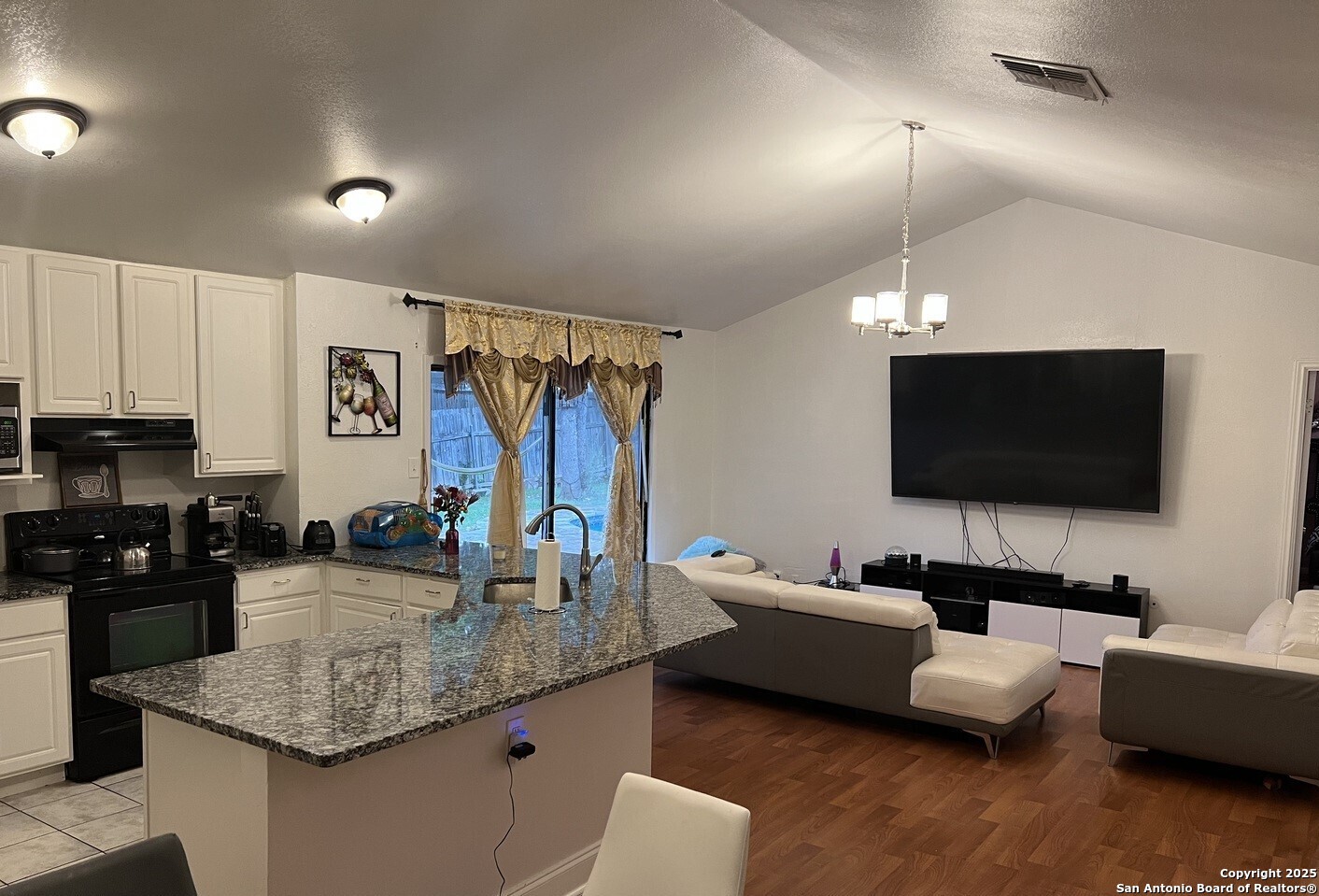 6011 Forest Rdg
