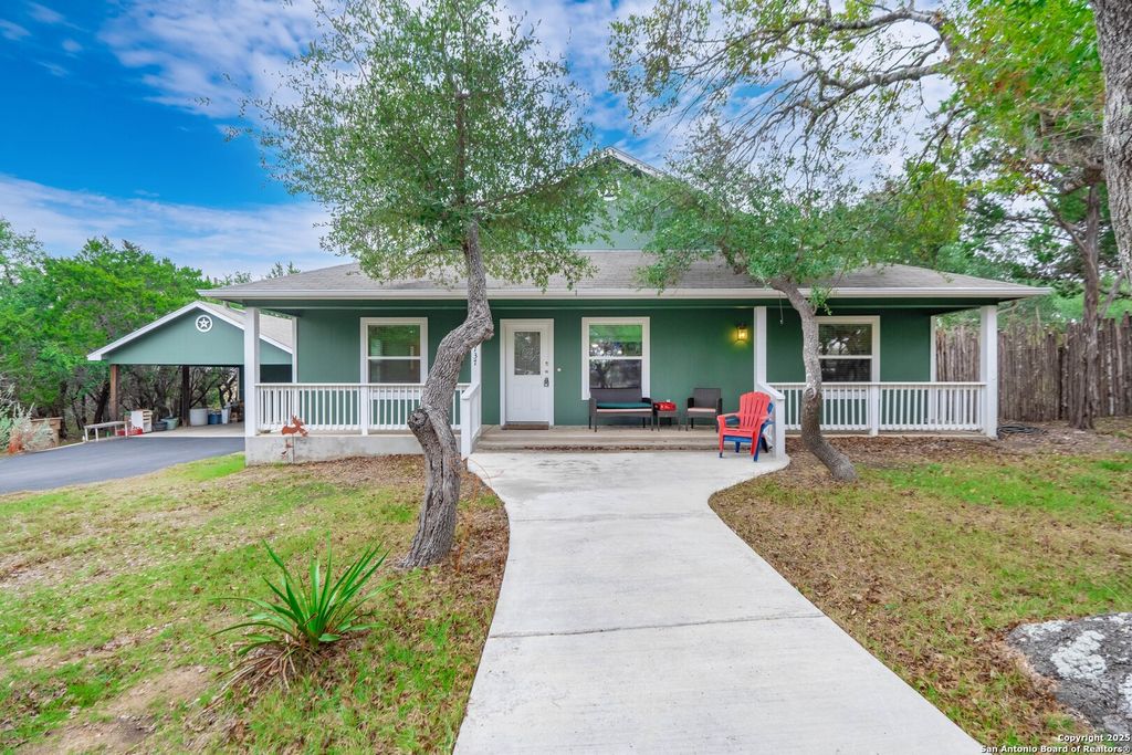 Photo of 1737 Scenic View Dr, Canyon Lake, TX 78133 (MLS # 1929530)