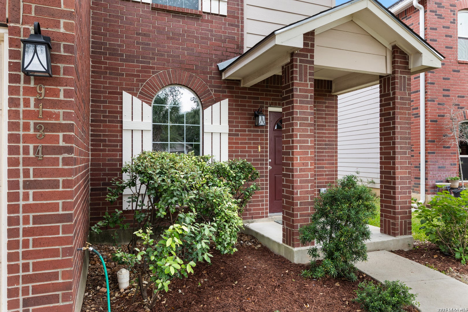9134 Hilltop Crossing Dr