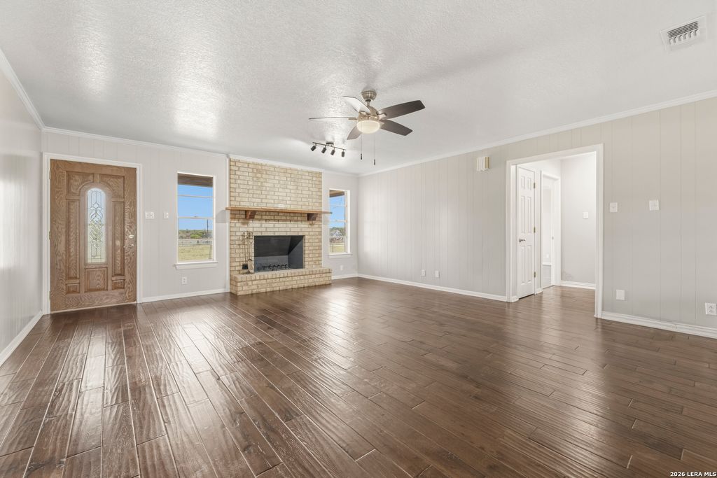 Photo of 124 HOME PL, Adkins, TX 78101 (MLS # 1958878)