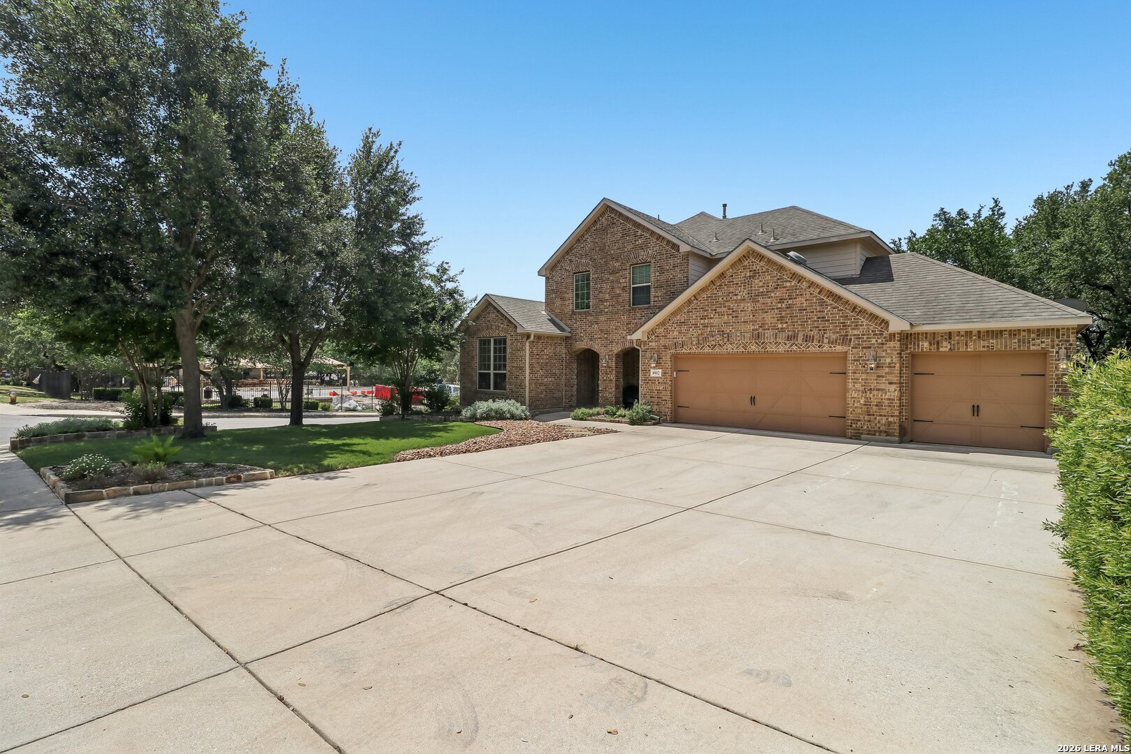 8902 River Trace
