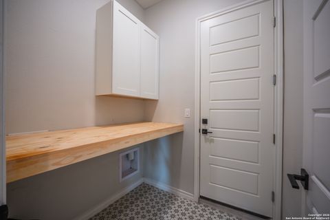 Tiny photo for 29203 Cheyenne Rdg, Boerne, TX 78015 (MLS # 1934371)