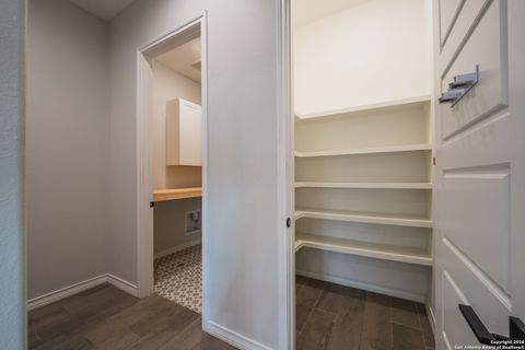 Tiny photo for 29203 Cheyenne Rdg, Boerne, TX 78015 (MLS # 1934371)