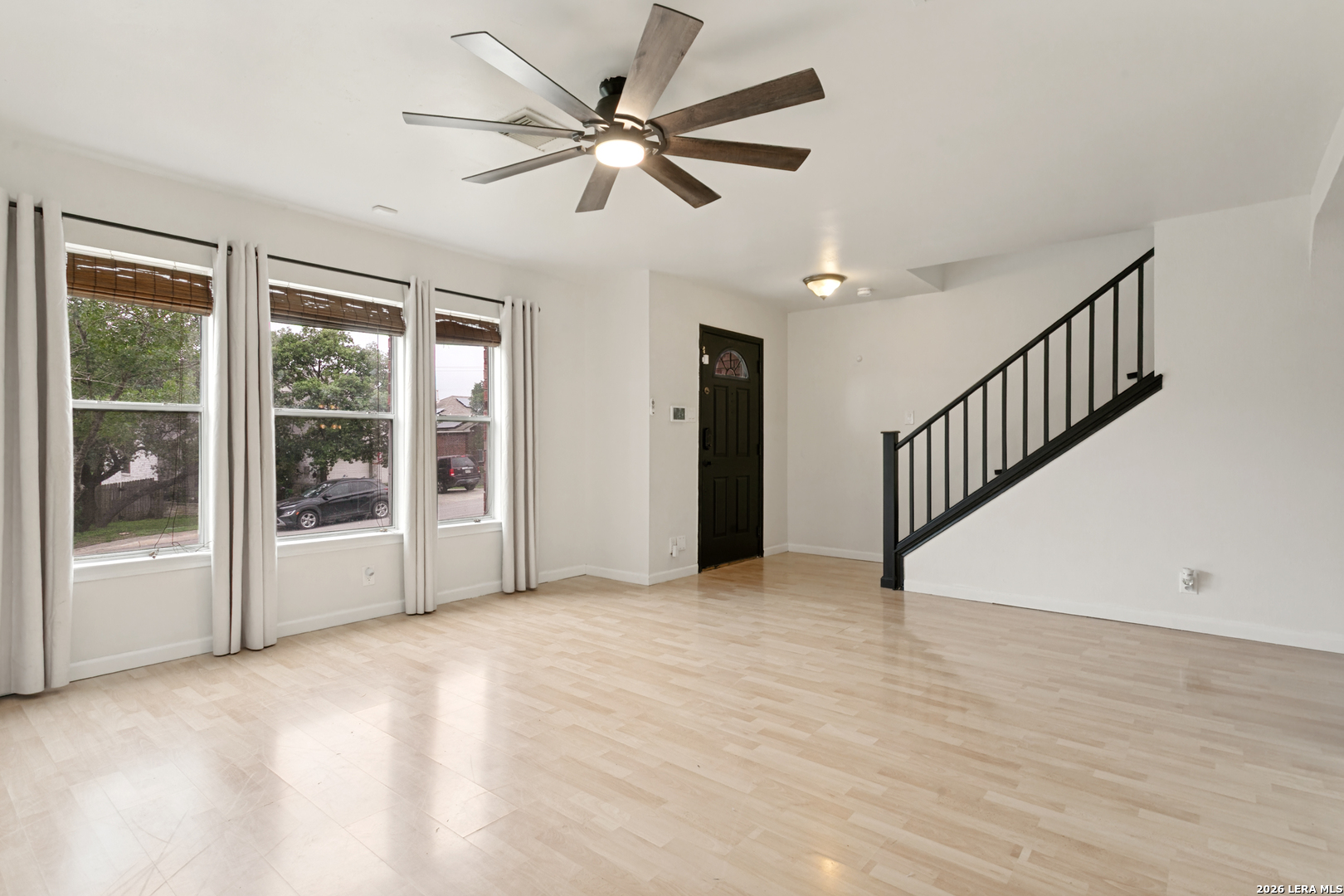 3934 Knollwood